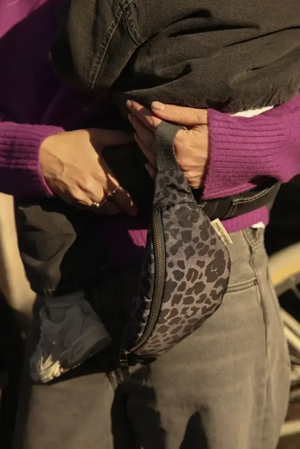 Studio Noos | Antra Leopard Puffy Mini Fanny Pack